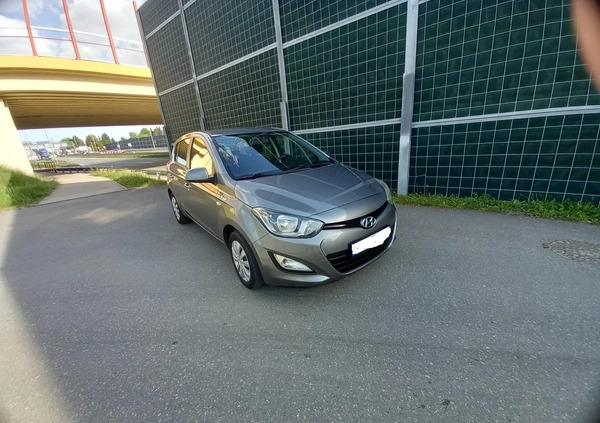 Hyundai i20 cena 16700 przebieg: 173077, rok produkcji 2013 z Kielce małe 106